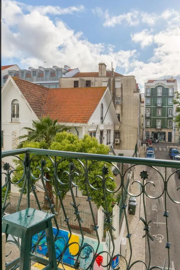 Апартаменты Amazing Lisboa! Views & Style In Historical Graca